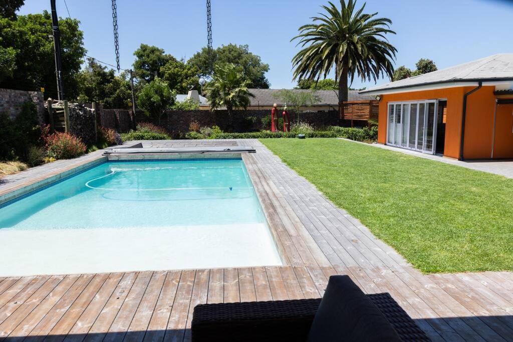 Garten Wohnung Mit Pool, 2 Schlafzimmer Cape Town Exterior photo
